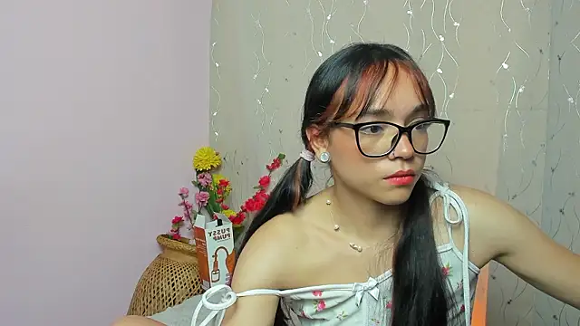 Dafne Mel online show from March 13, 2026, 8:04 pm