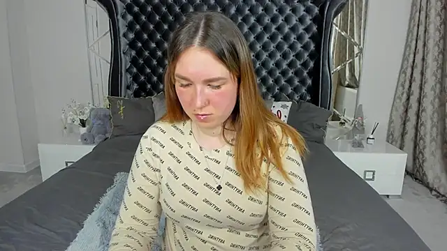 Sofii darling online show from March 8, 2026, 5:39 pm