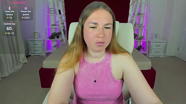 Snapshot of Sofii_darling chatting on May 8, 2026, 4:34 pm Sofii darling online show from May 8, 2026, 4:34 pm
