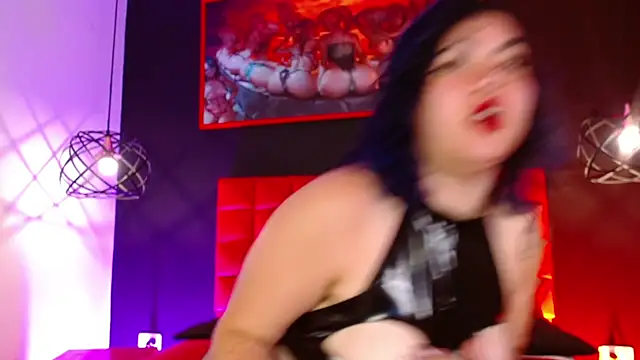 Snapshot of Lilih_golden chatting on January 6, 2026, 12:31 pm Lilih golden online show from January 6, 2026, 12:31 pm