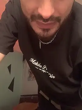 malek xarx  online show from October 1, 2025, 2:17 am