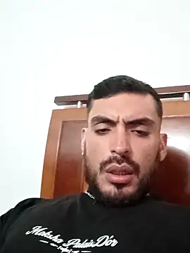 malek xarx  online show from April 28, 2026, 3:22 am