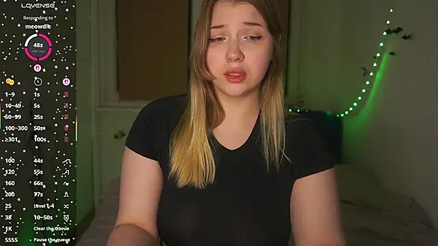 CuteSharloti online show from December 20, 2025, 5:31 pm