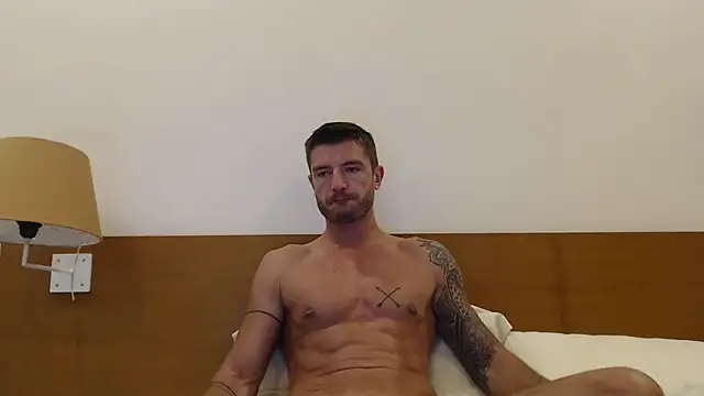 aleks hot1234 online show from April 14, 2026, 9:54 pm