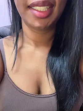 Snapshot of tamil_Aarathi chatting on April 6, 2026, 5:58 pm tamil Aarathi online show from April 6, 2026, 5:58 pm