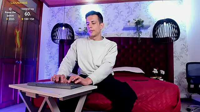 Dustin Sonne online show from September 26, 2025, 3:43 am