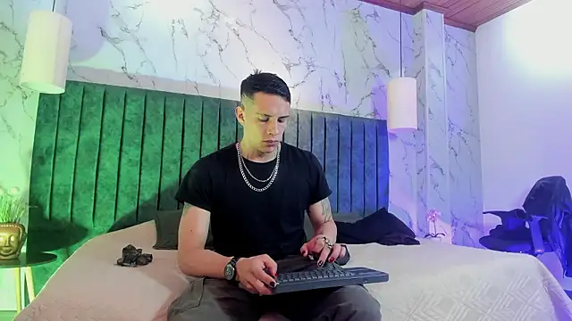 Dustin Sonne online show from February 13, 2026, 3:35 am