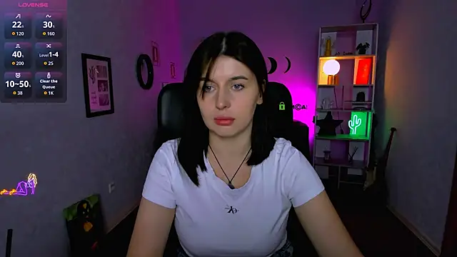 violett queen12 online show from September 13, 2025, 3:01 pm