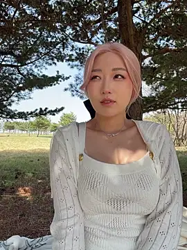 winter11 online show from April 15, 2026, 4:08 am