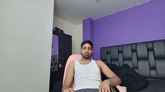 ashtoncooperr online show from October 5, 2025, 7:12 pm