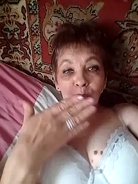 Rose60301 online show from September 10, 2025, 8:47 am