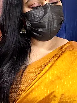 honey-flower online show from October 7, 2025, 4:37 pm