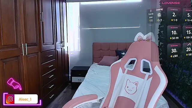 Aleecandrews online show from October 3, 2025, 7:22 pm