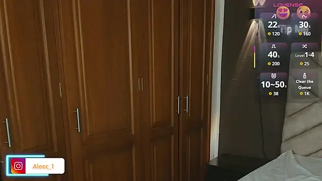 Aleecandrews online show from October 18, 2025, 7:25 pm