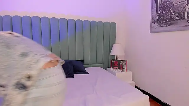 Lushian  online show from September 24, 2025, 3:15 pm