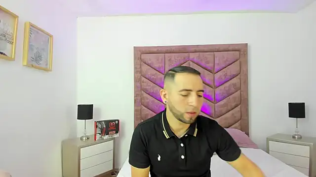 Lushian  online show from March 23, 2026, 4:44 pm