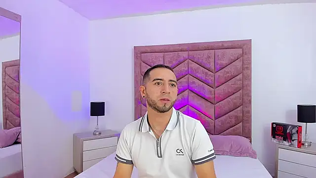 Lushian  online show from April 10, 2026, 3:17 pm