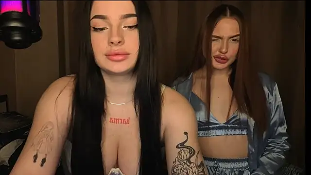 honey     bunny online show from November 9, 2025, 1:42 pm