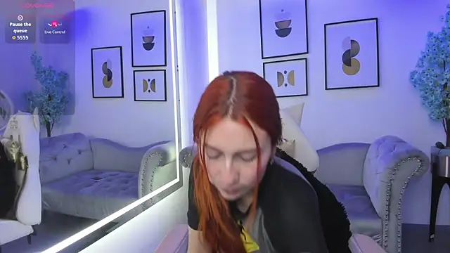 Alicia leclair online show from December 2, 2025, 3:34 am