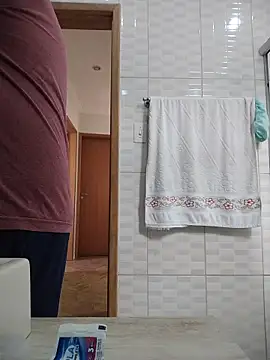 Snapshot of LeoMaduroSP chatting on September 29, 2025, 12:21 pm LeoMaduroSP online show from September 29, 2025, 12:21 pm