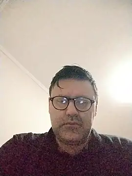 Snapshot of LeoMaduroSP chatting on October 27, 2025, 12:31 pm LeoMaduroSP online show from October 27, 2025, 12:31 pm