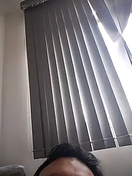 Snapshot of LeoMaduroSP chatting on November 3, 2025, 3:46 pm LeoMaduroSP online show from November 3, 2025, 3:46 pm