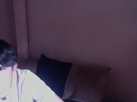 Snapshot of guerooohot22 chatting on November 24, 2025, 10:42 pm guerooohot22 online show from November 24, 2025, 10:42 pm