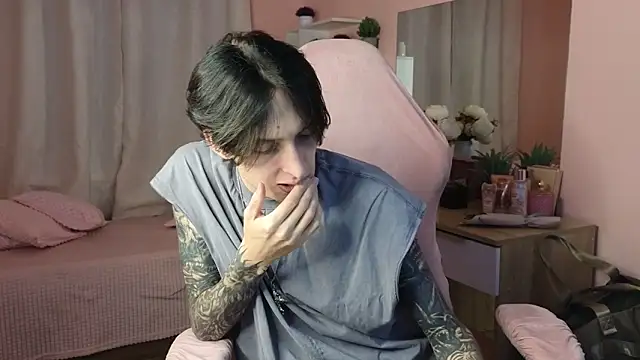 Martin Jin online show from October 17, 2025, 1:14 pm