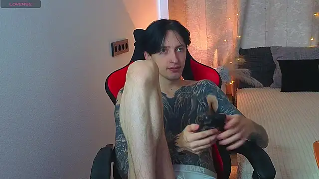 Martin Jin online show from April 1, 2026, 7:53 am