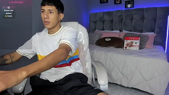 Juan zabala online show from September 10, 2025, 11:43 am