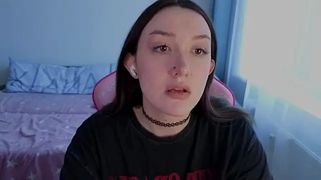 CrystalBlaze  online show from February 28, 2026, 12:50 pm