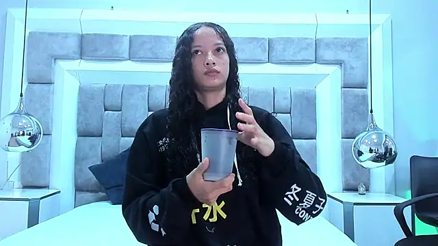 JuliettaBleer online show from September 20, 2025, 11:55 am