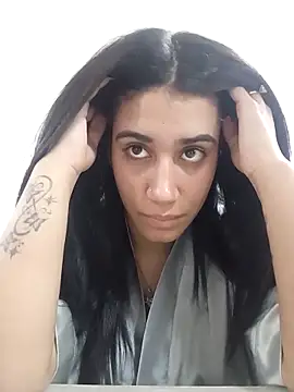 Samantha hotly online show from December 16, 2025, 2:33 pm