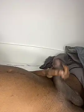 Kingdinyxxx online show from November 29, 2025, 7:00 am