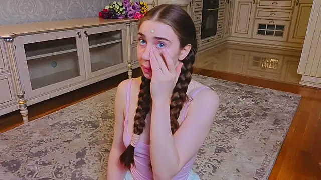 Snapshot of EadlinGillim chatting on September 12, 2025, 3:06 am EadlinGillim online show from September 12, 2025, 3:06 am