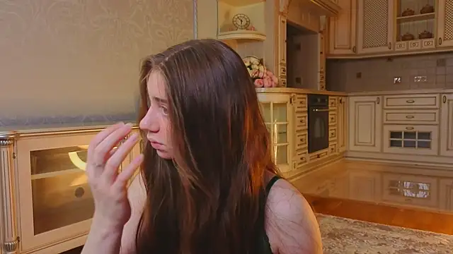 Snapshot of EadlinGillim chatting on October 13, 2025, 3:06 am EadlinGillim online show from October 13, 2025, 3:06 am