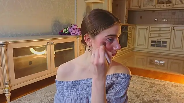 Snapshot of EadlinGillim chatting on October 31, 2025, 3:07 am EadlinGillim online show from October 31, 2025, 3:07 am