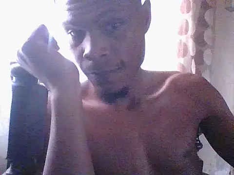 Snapshot of BIGBOYSOUTH chatting on October 6, 2025, 1:52 pm BIGBOYSOUTH online show from October 6, 2025, 1:52 pm