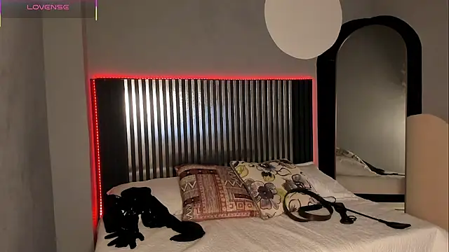 Emilybeltons online show from October 17, 2025, 8:22 pm