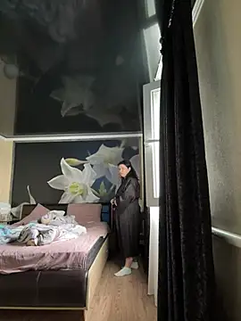 Liza Will online show from March 25, 2026, 7:03 am