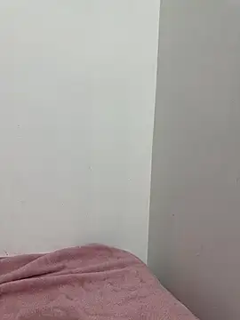 YourSlutBoySl online show from December 1, 2025, 5:18 pm