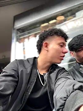 JoseLucian online show from December 22, 2025, 4:48 pm