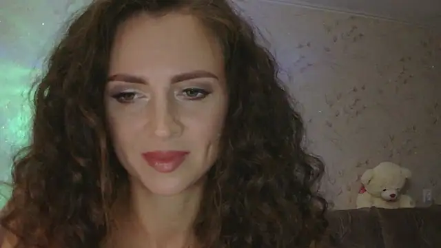 Amber Carrol online show from October 23, 2025, 5:33 pm