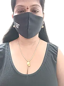 shivani27 online show from October 8, 2025, 6:11 am