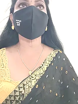 Snapshot of shivani27 chatting on December 22, 2025, 6:05 pm shivani27 online show from December 22, 2025, 6:05 pm