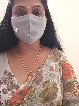 Snapshot of shivani27 chatting on January 10, 2026, 9:11 am shivani27 online show from January 10, 2026, 9:11 am