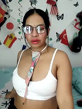 AntonelaMorriz online show from July 3, 2026, 9:59 am
