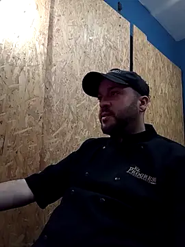 Snapshot of Shingroth chatting on September 24, 2025, 1:25 pm Shingroth online show from September 24, 2025, 1:25 pm