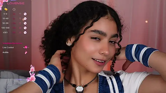 Snapshot of Victoria_Curly chatting on October 4, 2025, 3:04 am Victoria Curly online show from October 4, 2025, 3:04 am