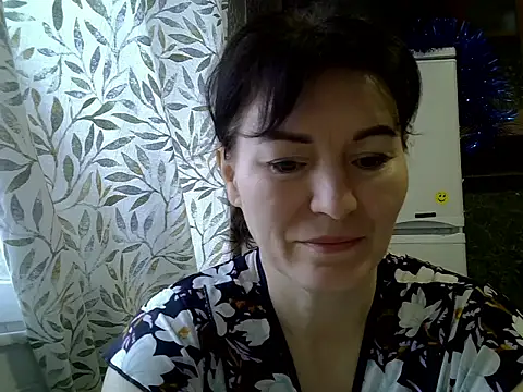 Krystal 82 online show from January 10, 2026, 9:11 am